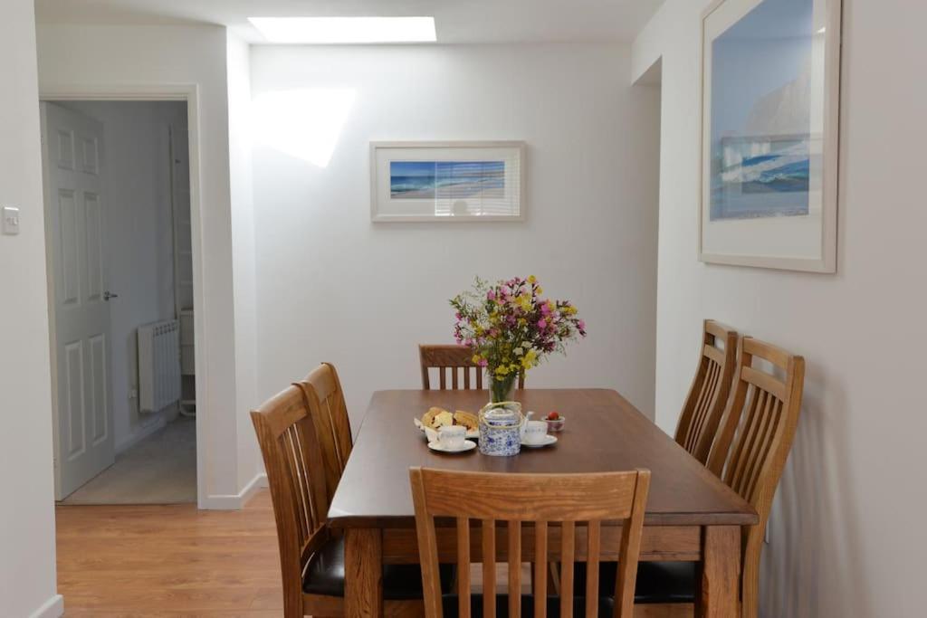 3-Bedroom Bungalow With Parking, Goldsithney, Penzance, Cornwall Perranuthnoe Exteriér fotografie